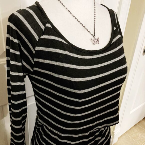 THYME Grey and black striped nursing top ~ Goth emo XS SMALL maternity shirt - Picture 6 of 15